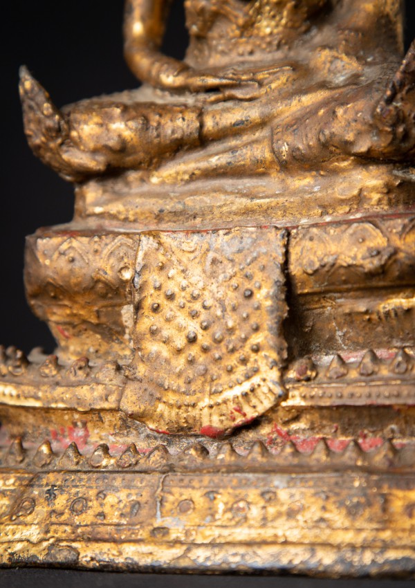 Antique bronze Thai Rattanakosin Buddha